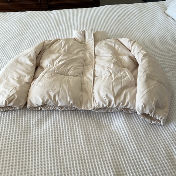 PUFFER JACKET 🧥 NWOT - Picture 4 of 10